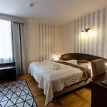 فندق مبيت وإفطار Sadyba Spa كارباش