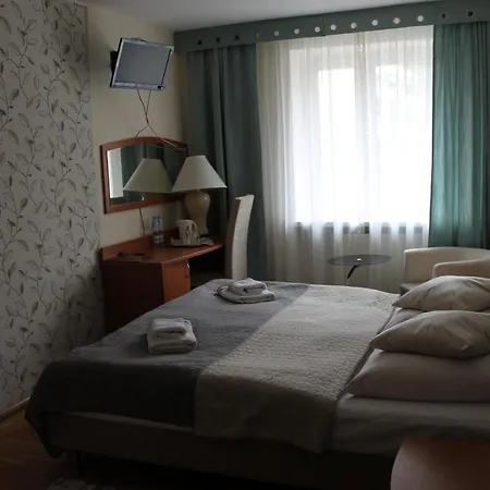 住宿加早餐酒店 Sadyba Spa