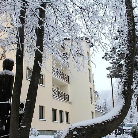 Sadyba Spa 住宿加早餐酒店 3*